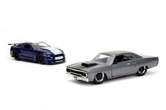 Rychle és őrültek Twin Pack 2016 Ford Mustang GT350 és 1970 Plymouth Road Runner autómodellek