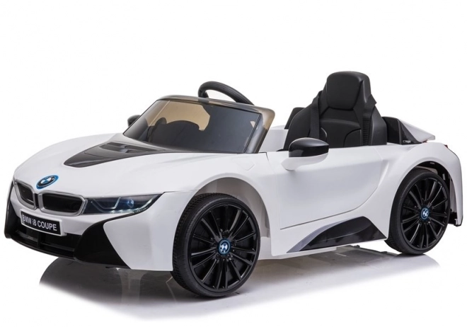 Elektromos autó bmw i8 fehér fényezés