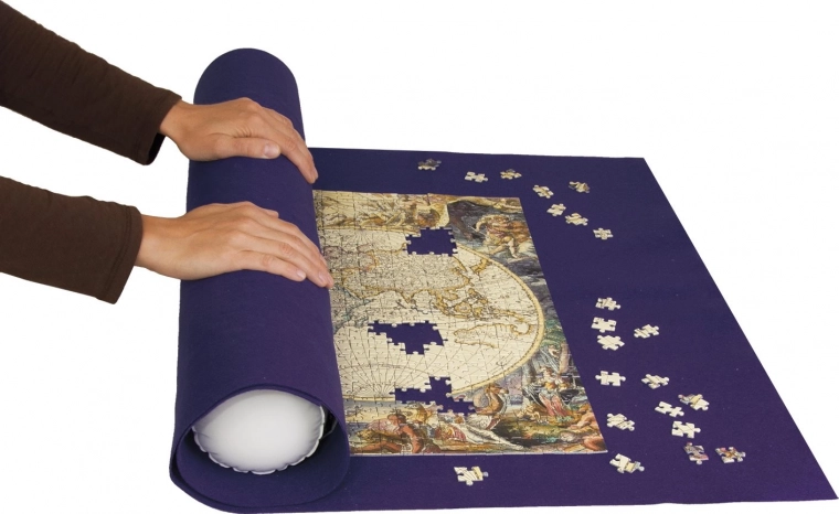 A félig kész puzzle biztonságos feltekerése és tárolása