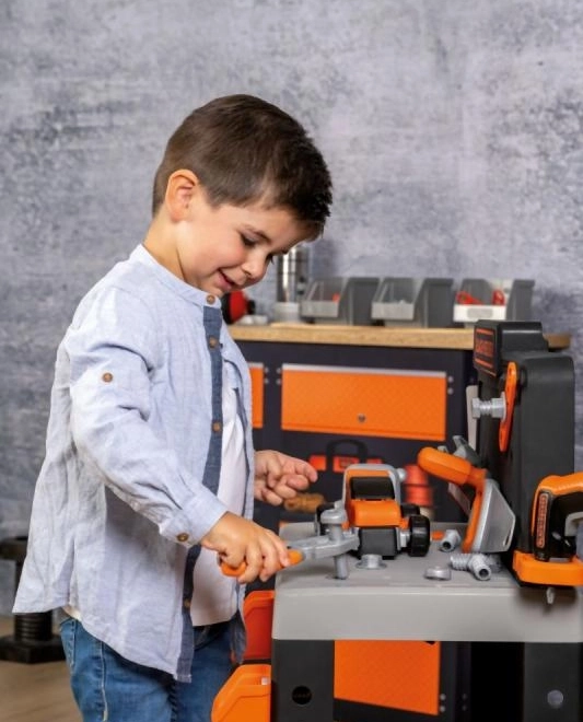 Gyerek Műhely Bricolo Pro a Black+Decker-től