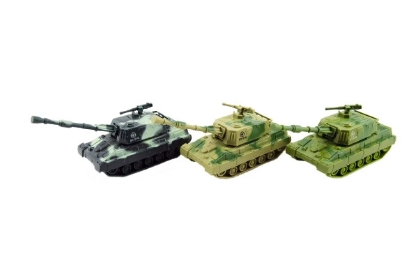 Műanyag tank készlet 11 cm-es méretben, három színű, lendkerekes