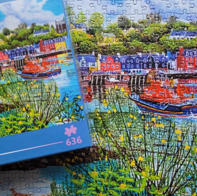 Odliv és áradás Tobermoryban panoráma puzzle 636 darab