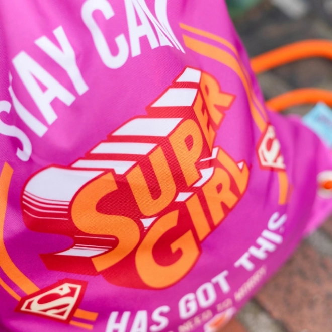 Motiváló Super Girl dizájn
