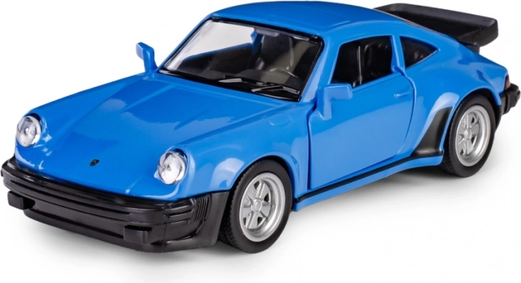 Nyitható ajtók és kidolgozott beltér