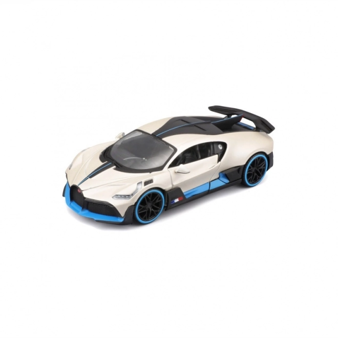 Bugatti Divo kompozit modell 1/24 - fehér