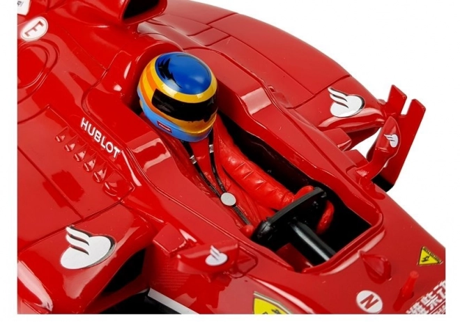 Ferrari F138 távirányítós autómodell 1:12