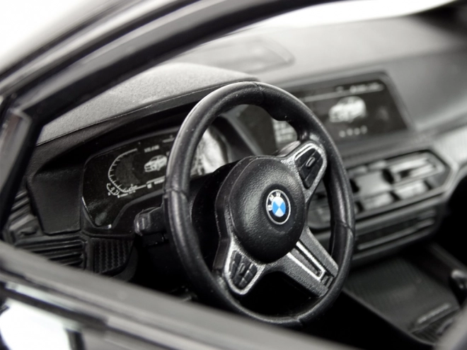 Távirányítós BMW X6 M autó 1:14 méretarányú Rastar fekete
