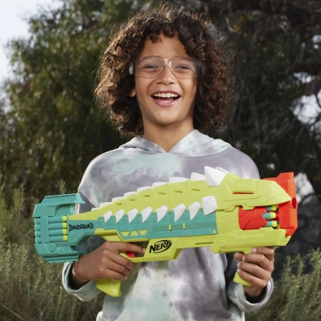 Nerf dino páncél-ütés