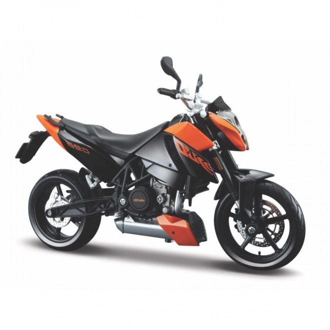 Részletes motorkerékpár modell 1:12