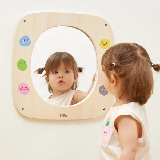 Játékos emotikonok az érzelmek tanulásához