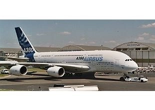 Airbus A380 műanyag modell