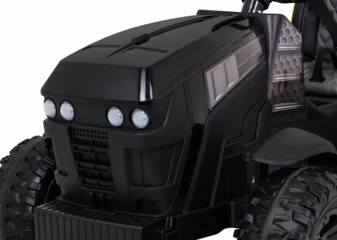 Titánium traktor utánfutóval fekete