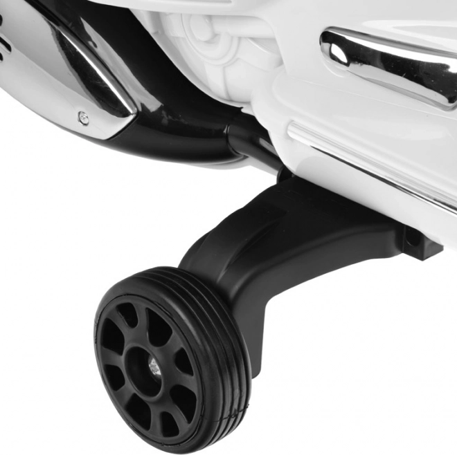 Elektromos Vespa GTS Super robogó gyerekeknek – Fehér