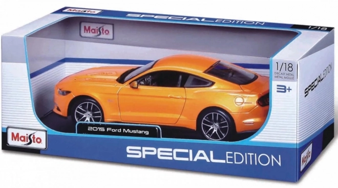 Ford Mustang GT 2015 kompozit modell autó 1:24 méretarány