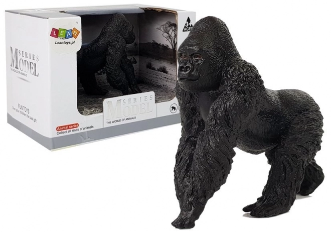 Gorilla figura gyűjthető állatokkal