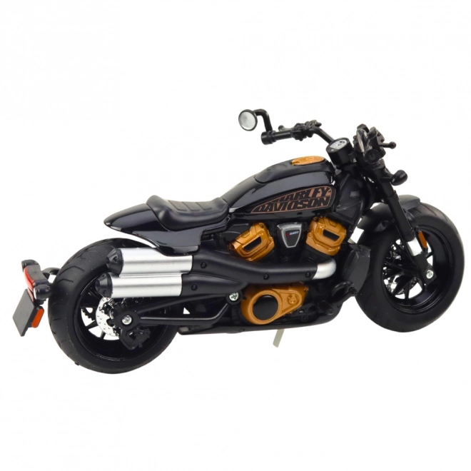 Fekete Chopper motorkerékpár arany elemekkel 1:12