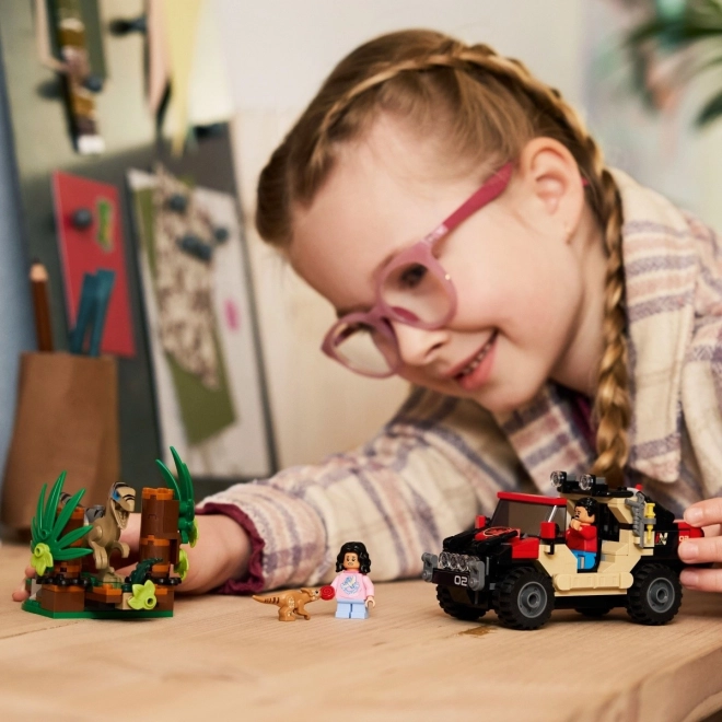 Építőkészlet LEGO Jurassic World: Terepjárós menekülés a velociraptor elől