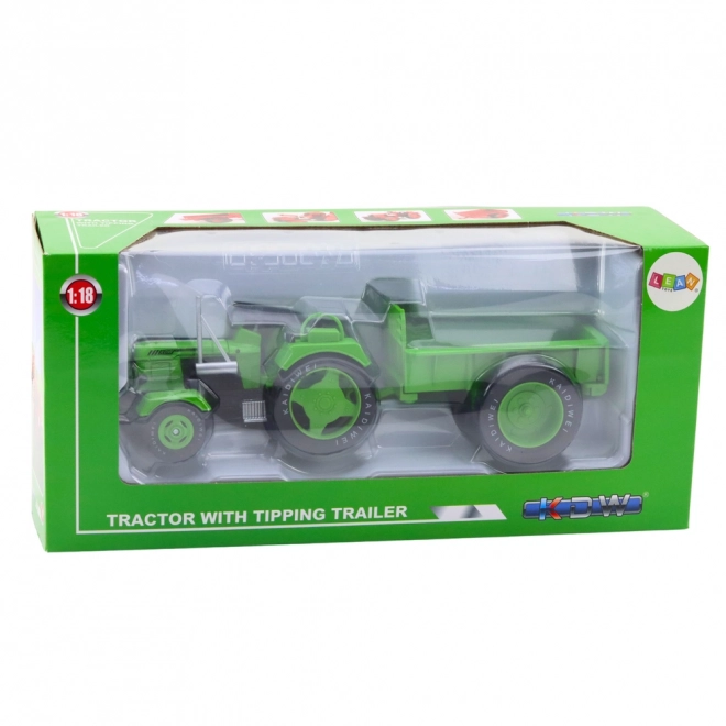 Fém zöld traktor pótkocsival 1:18 méretarányban
