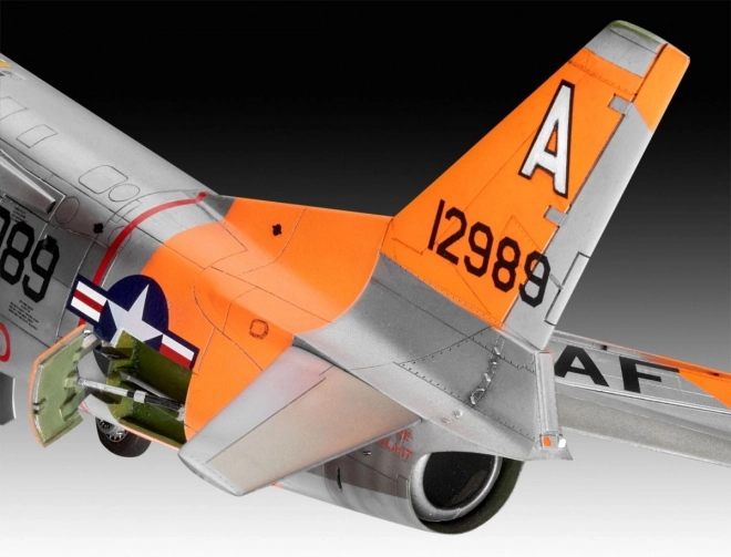 Műanyag F-86D Dog Sabre repülőgép modell 1/48