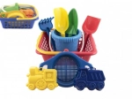 Gyerek homokozó szett kosárral, vödörrel és homokformákkal