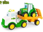 John Deere traktor Johnny vontatóval 37 cm