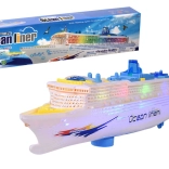 utas szállító kiránduló hajó fényekkel és hangokkal