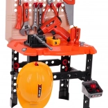 Gyerek műhely szerszámokkal