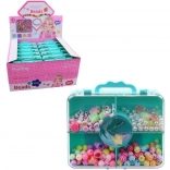 Gyöngyök gyermekeknek bőröndben