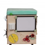 3 az 1-ben Montessori manipulatív kocka / puff ülőkével és kerekekkel