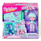 KookyLoos Wanda baba bőröndben téli felszereléssel