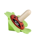 Detoa fa pörgettyű filcből készült katicával