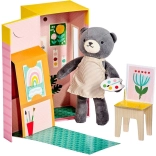 Plüss macilány a festőstúdióban – PETIT COLLAGE