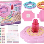 Rózsaszín gyerek körömszett tippekkel, matricákkal és kövecskékkel