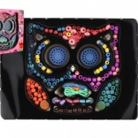 Színes gyöngyök zsinórral