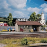 Burgstein Raktár - PIKO HOBBY Modell