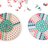 Fa mozaik gombostűkkel és sablonokkal