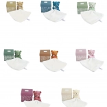 Kis plüss mackó takaróval 10 cm