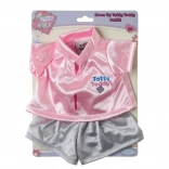 Tatty Teddy plüssmackó pólóban és rövidnadrágban