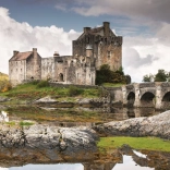 Ravensburger puzzle Eilean Donan Castle – Egyesült Királyság, 1000 darab