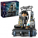LEGO Wednesday Addams – gyűjtői figura a Nevermore Akadémia kapujával