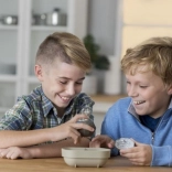 Növekvő geóda kristályok a MAC TOYS-tól – kísérleti készlet