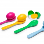 Tojásfutó staféta – kanalas játék gyerekeknek