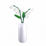 Sluban gyöngyvirágok vázában – építőkocka-készlet