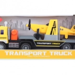 Elemes kamion repülővel, fényekkel és hangokkal