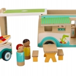 Fa lakókocsi utánfutóval és kiegészítőkkel