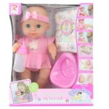 Hangokat adó és pisilő baba kiegészítőkkel