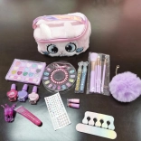 mega készlet kis stylistoknak plüss táskában cicával