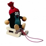 Detoa Vakond szánkón sapkában