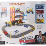 Kétszintes műanyag garázs kis autókkal