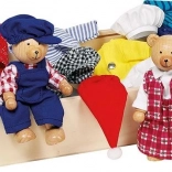 Öltöztetős mackók fa dobozban